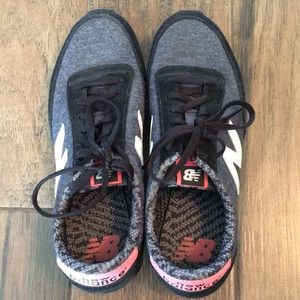 New Balance women’s athletic shoes! Size 8!
